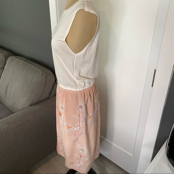 Aritzia/ Babaton modal silk floral  dress large / robe soie fleurs - Picture 5 of 5